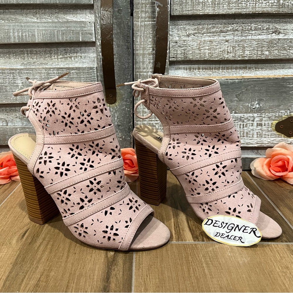 JUSTFAB Flower Power Light Pink Peep Toe Bootie Size 7 VGC! - Picture 2 of 8